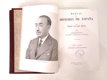 Aguado Bleye, Pedro.- MANUAL OF HISTORY OF SPAIN (I-II-III)